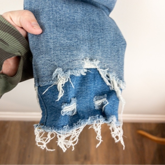 Urban Outfitters BDG Womens Size 28 Distressed Twig High Rise Skinny Jean - Picture 14 of 15